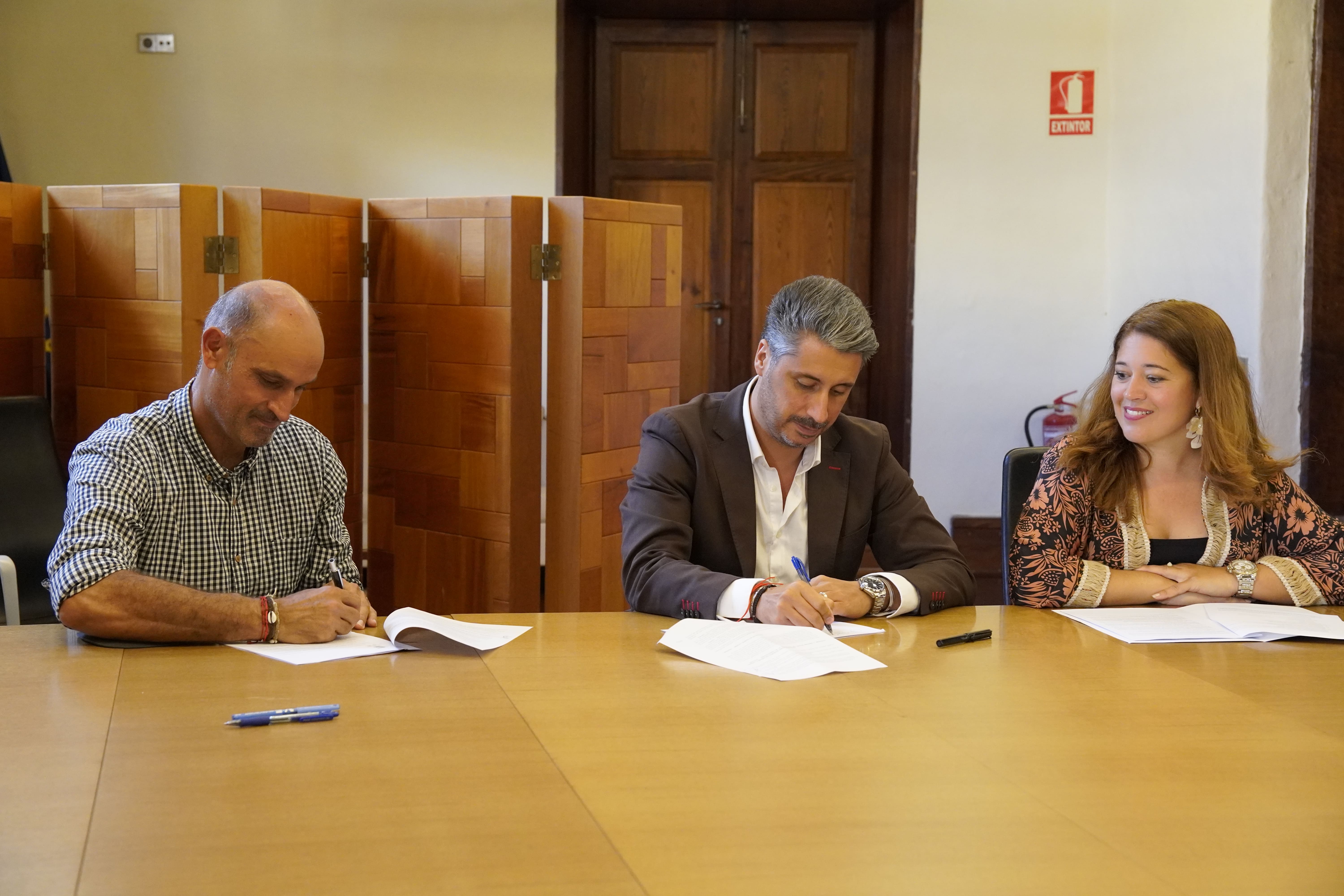Firma convenio 1